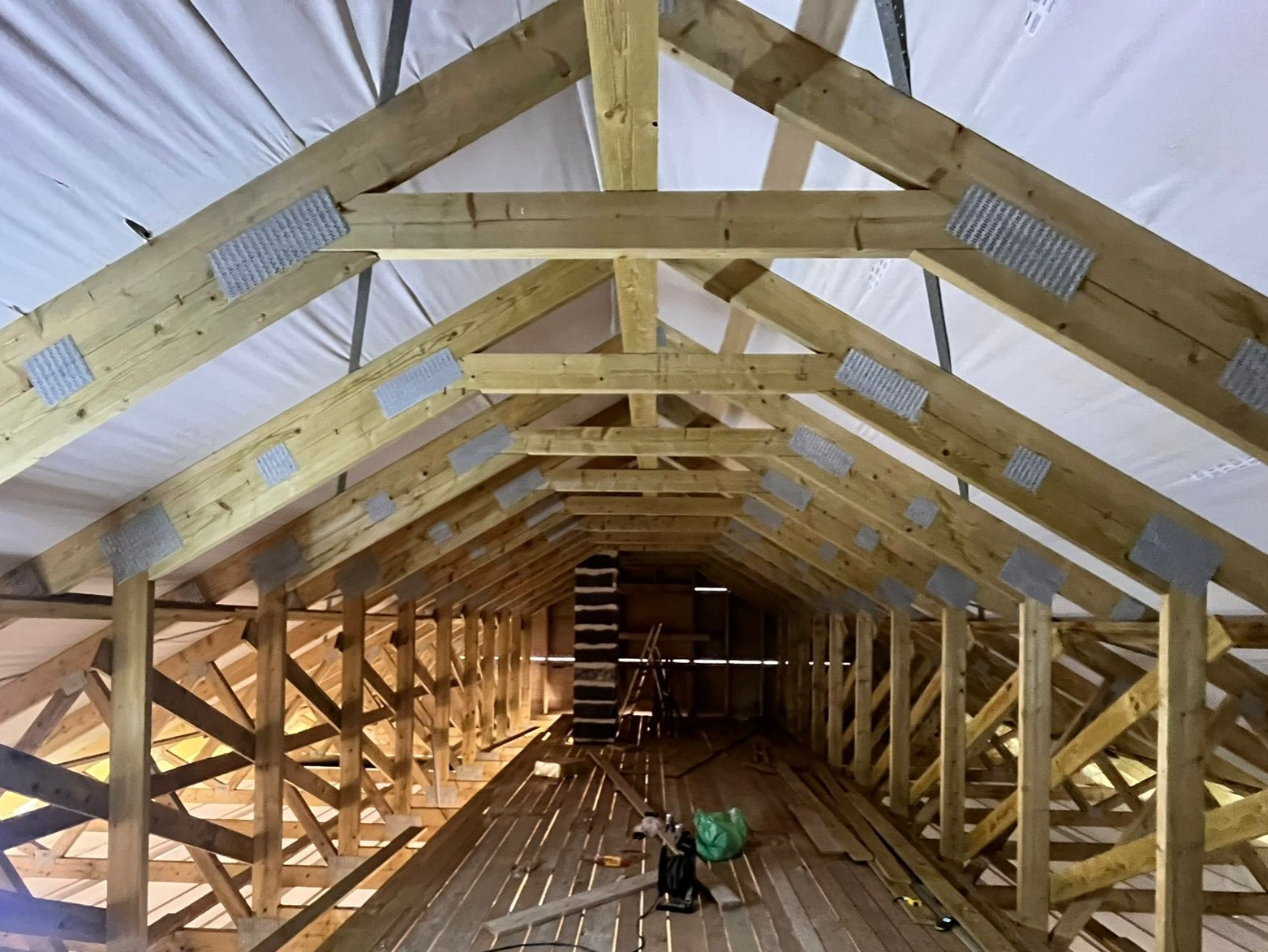 Photo by Alexander Mils